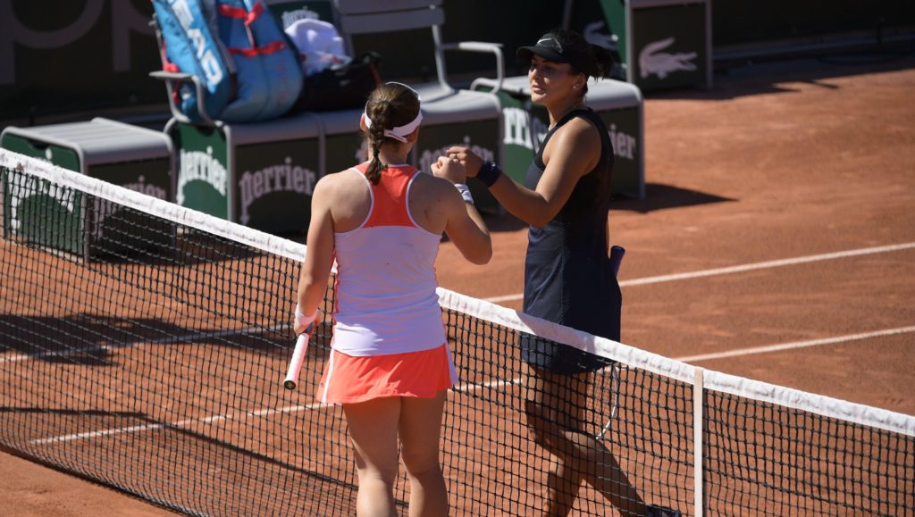 handshake Bianca