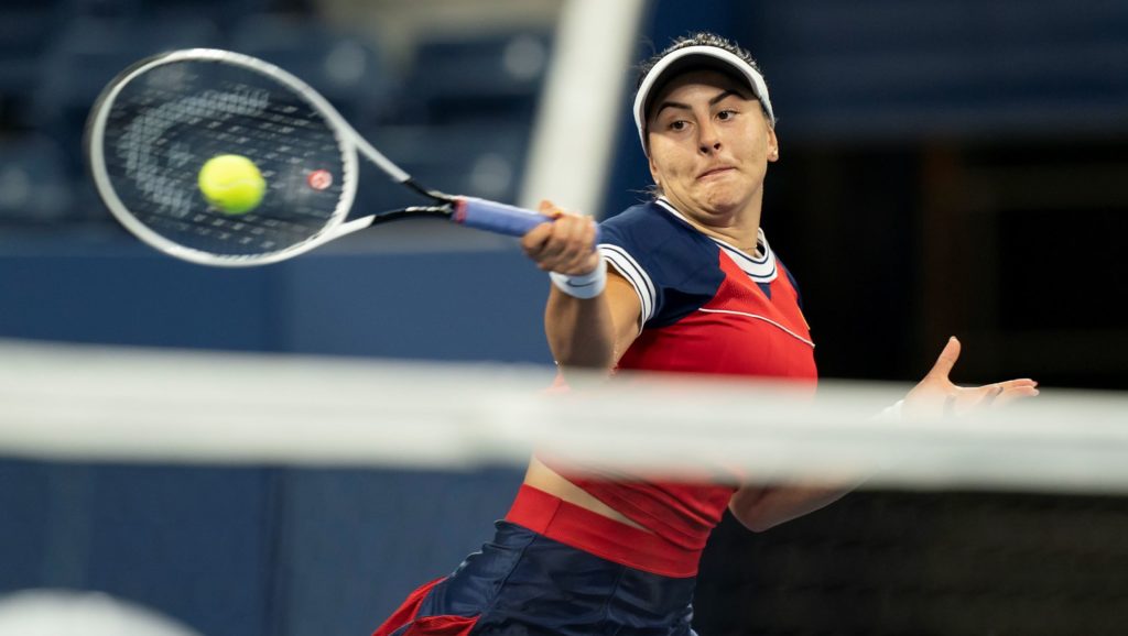 Andreescu delivers a forehand at US Open