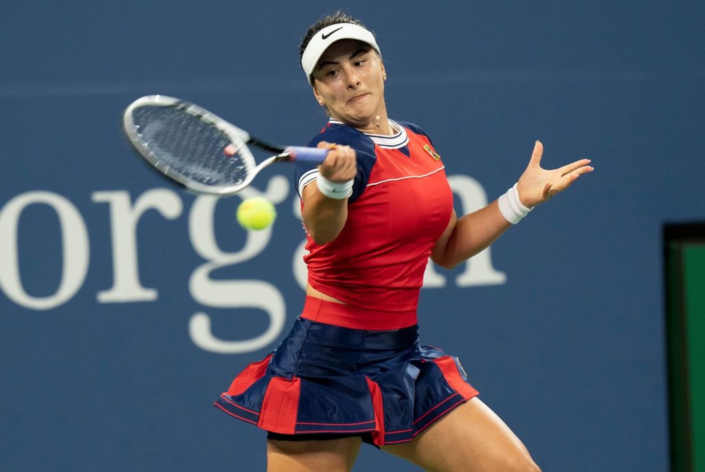 Bianca Andreescu hits a forehand.