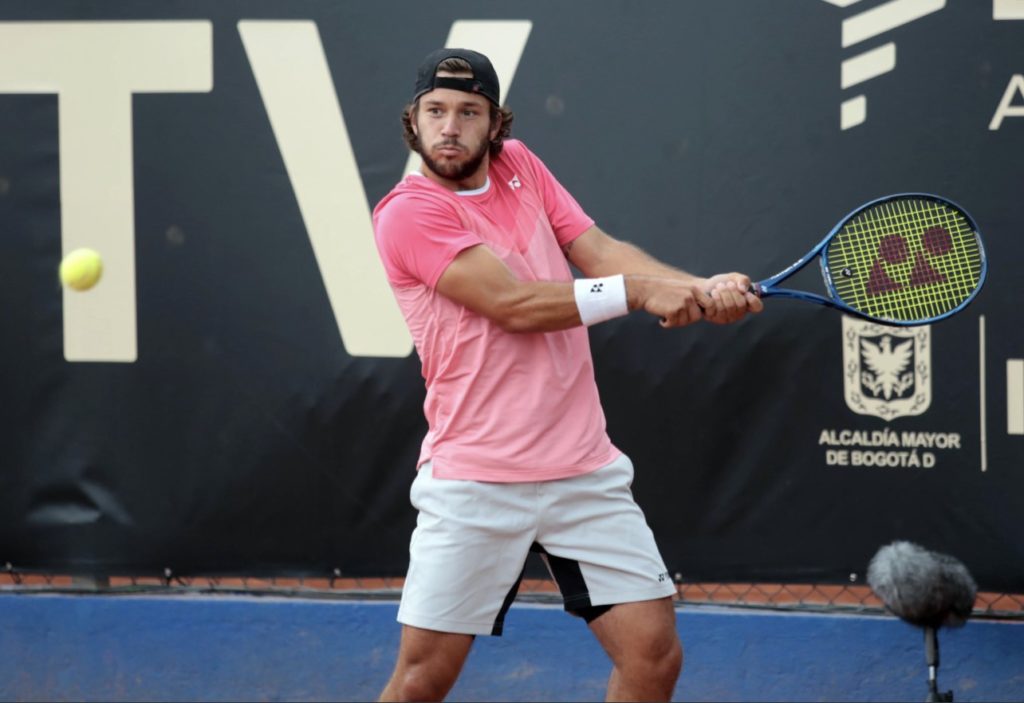 Alexis Galarneau hits a backhand