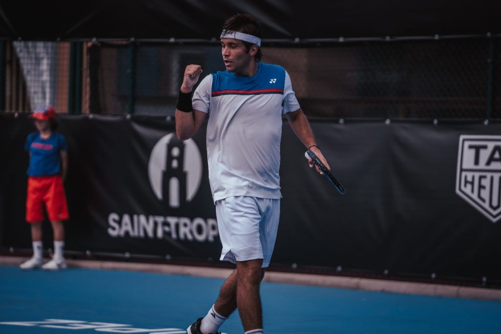 Alexis Galarneau raises his fist
