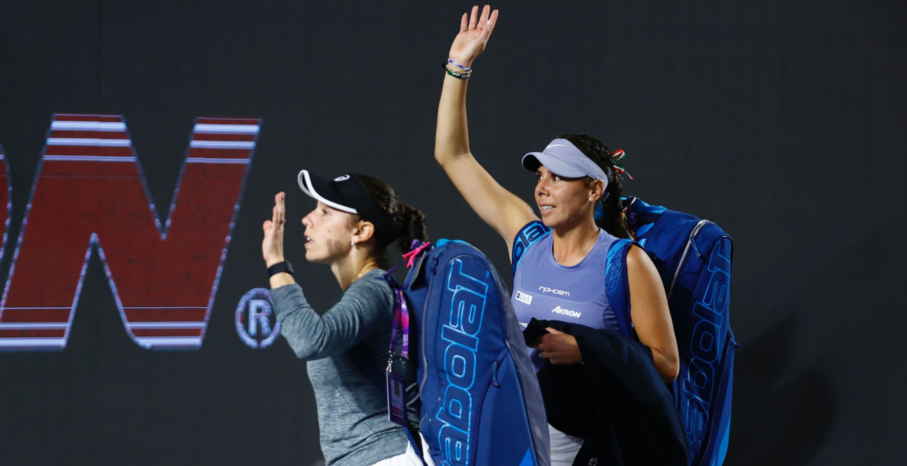 Sharon Fichman Giuliana Olmos wave 2021 WTA Finals
