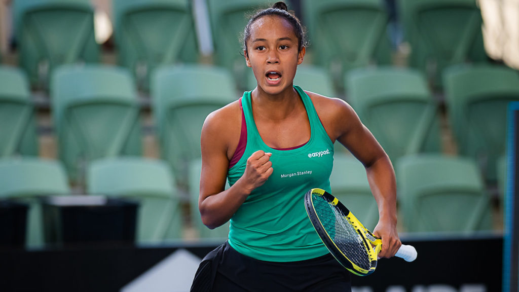 leylah annie fernandez adelaide fist pump