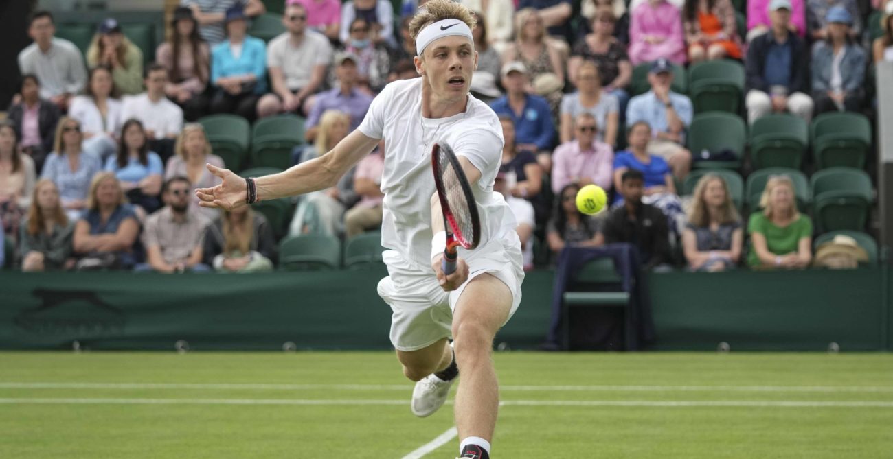 shapovalov wimbledon backhand