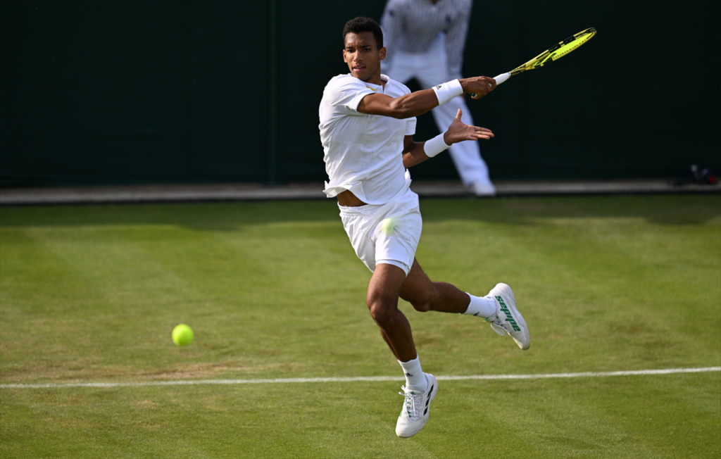 auger-aliassime finishes forehand wimbledon