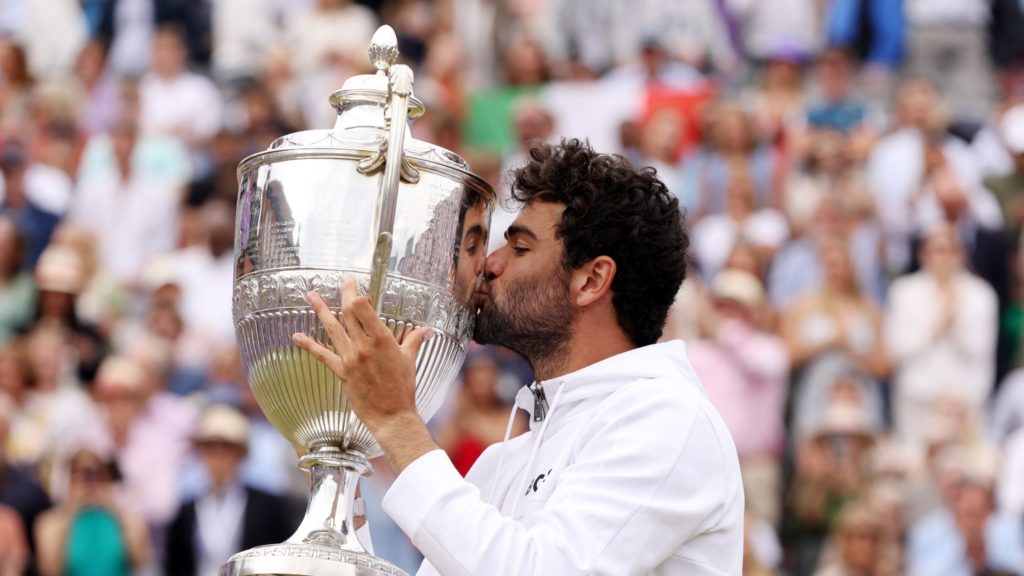 berrettini wins trophy queens club