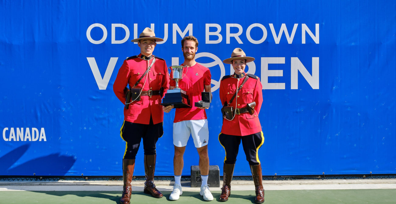 Constant Lestienne wins 2022 VanOpen