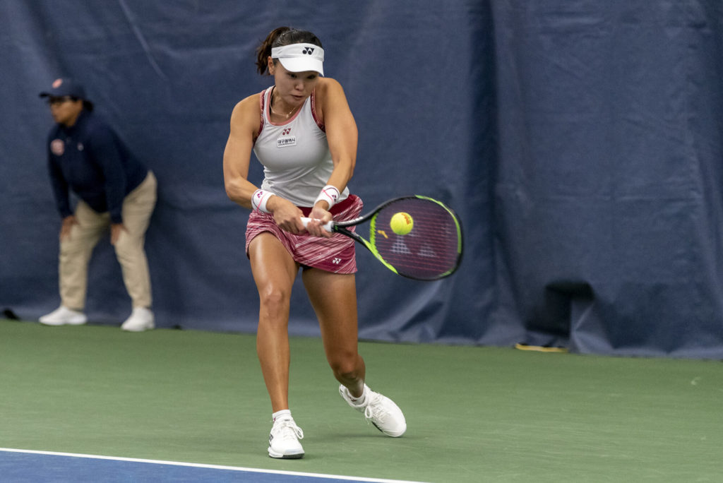 Su Jeong Jang backhand