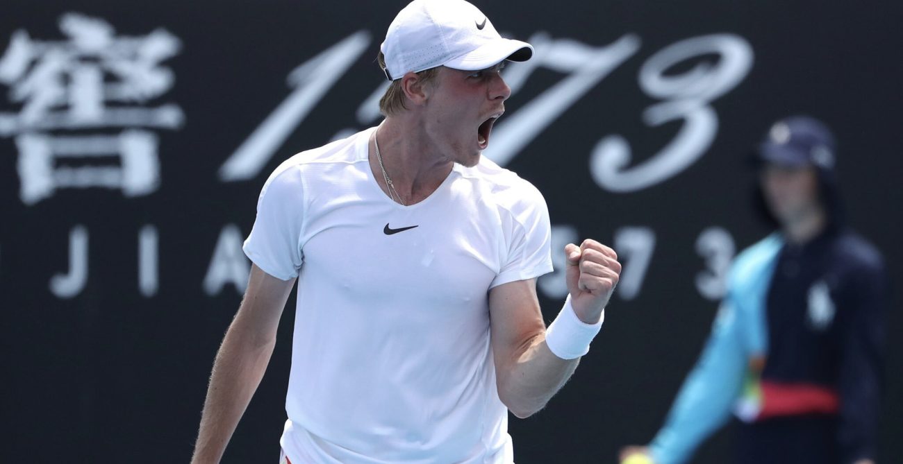 Shapovalov AO 2023 fist pump