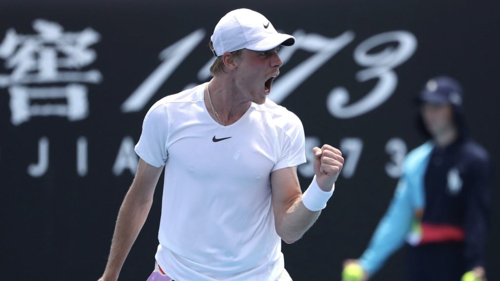 Shapovalov AO 2023 fist pump