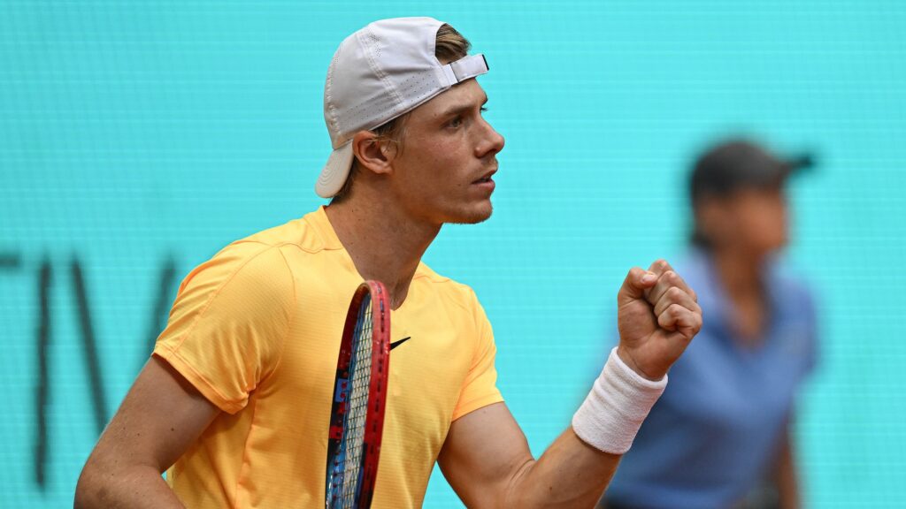 Denis Shapovalov pumps his fist.
