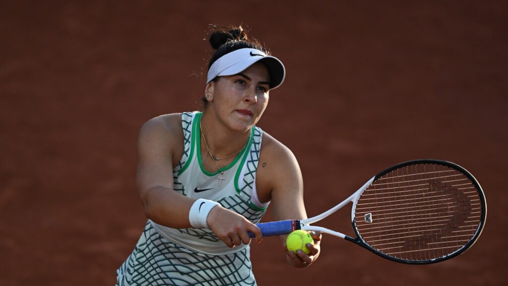 Bianca Andreescu prepares to serve.